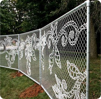 Demakersvan Lace Fence.  This would be remarkable for an old Victorian or turn of the century home... Aquarium Setup, Have Inspiration, Chain Link Fence, Summer Decorating, Outdoor Projects, Garden And Yard, Garden Projects, Yard Art, Garden Inspiration