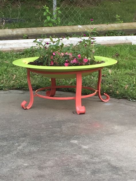 Repurposed an old fire pit into a planter for Mother's Day. Upcycled Fire Pit, Fire Pit Materials, Fire Pit Ring, Fire Pit Furniture, Backyard Fireplace, Stone Fire Pit, Old Fireplace, Diy Fire Pit, Backyard Fire