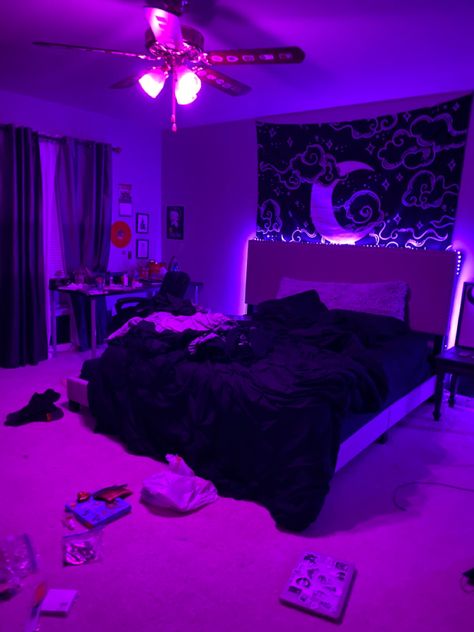 Regular Bedroom, Guys Bedroom Aesthetic, Trap Rooms Aesthetic, Bedroom Inspirations Teenage Aesthetic, Purple Grunge Room Aesthetic, Guys Bedroom Ideas, Purple Room Aesthetic Loft Bed, Trashy Y2k Room Purple, Grunge Room Beds & Bed Frames