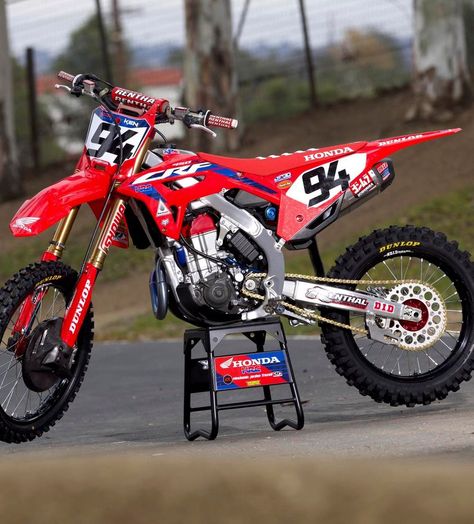 Honda Dirt Bike Wallpaper, Honda Dirt Bikes 250, Crf450 Supermoto, Red Dirt Bike, Moto Cross Ktm, Dirt Scooter, Motocross Tracks, Ken Roczen, Yamaha Dirt Bikes