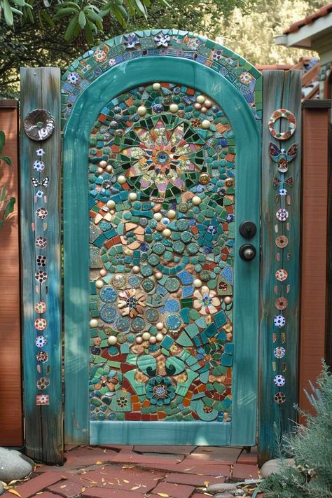 24 Creative Bohemian Garden Gate Inspirations for Enchanting Entries - Home Made Graceful Wooden Garden Gate, Stylish Entryway, Garden Gate Design, Hippie Garden, Garden Fence Art, Gate Ideas, Bohemian Garden, Elegant Bohemian, Fence Art