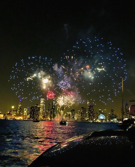 A beautiful Chicago night is best when there are fireworks…. Thank you to the Bisciotti family for sharing this magical photo! . . . #gordyslife  #lakelife #lakegeneva #summer #boats #gordygear #redwhiteblue #summervibes #weekend #onlyacobalt #nofilter #laborday #america Chicago Summer Aesthetic, Chicago Fireworks, Chicago Night, Chicago Lake, Dream Proposal, Chicago Aesthetic, Chicago Summer, Chicago At Night, Summer Boats