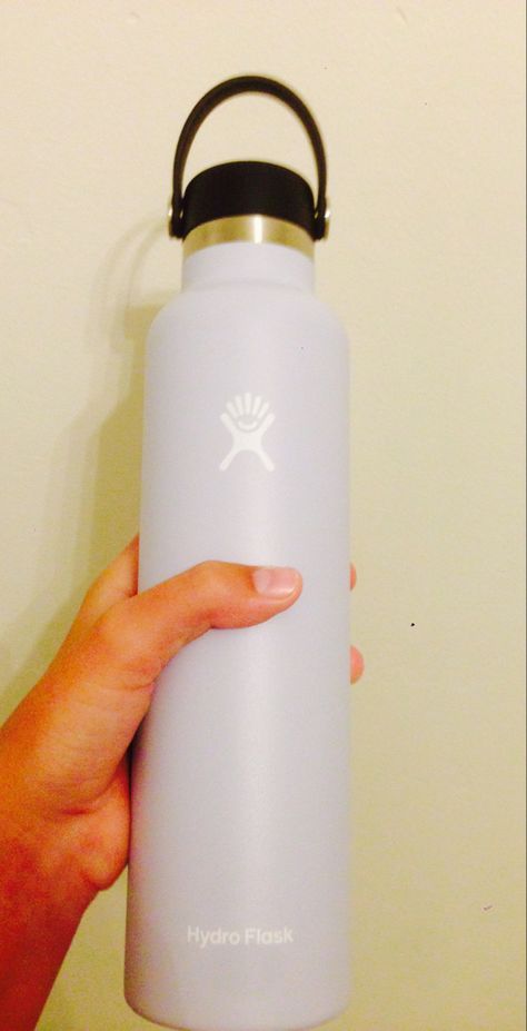 11" Pastel Lavender Hydro Flask ( including lid) Pastel Lavender, Poster Drawing, Hydro Flask, Flask, Reusable Water Bottle, Random Stuff, Water Bottle, Lavender, Pastel