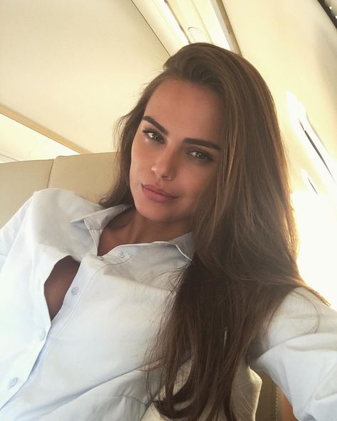 Landing in Rome!!!hello my favourite city😘😘😘😘 Xenia Deli, Favorite City, American Style, My Favourite, Fashion Models, Rome, Hair Color, Instagram Posts, Hair