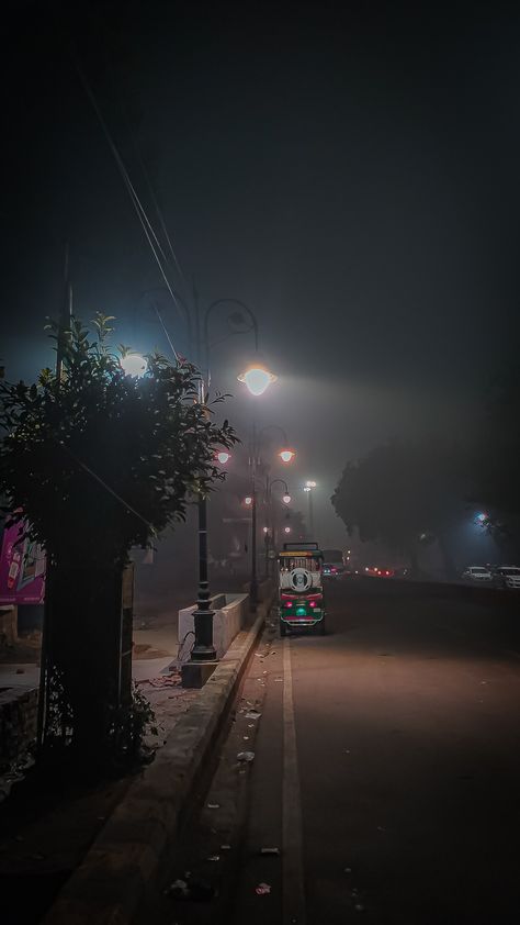 Street photography Prayagraj Photography, Prayagraj City, City Street Photography, Iphone Wallpaper For Guys, Night View, City Street, Street Photography, Iphone Wallpaper, Nature Photography