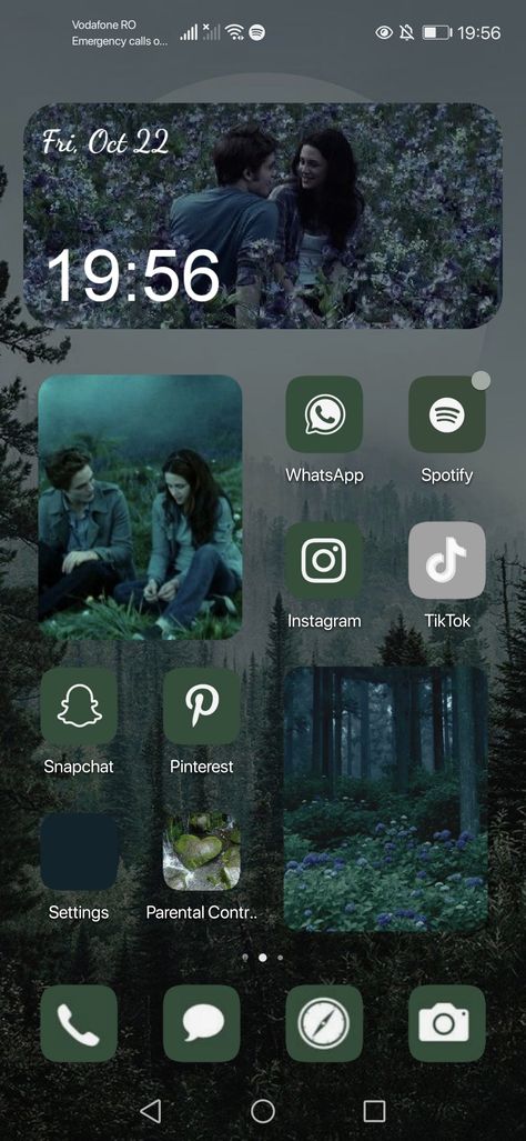 Ipad Wallpaper Twilight, Twilight Spotify Cover, Twilight Homescreen Layout, Twilight Aesthetic Nails, Twilight Phone Wallpaper, Watching Twilight Aesthetic, Twilight Phone Theme, Twilight Phone Case, Twilight App Icons