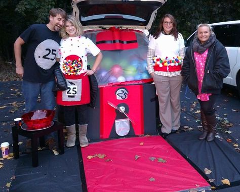 Bubble Gum Trunk Or Treat, Trunk Or Treat Gumball Machine, Gumball Machine Trunk Or Treat, Gumball Trunk Or Treat, Trunker Treat Ideas, Small Tins, Treat Ideas, Gumball Machine, Trunk Or Treat