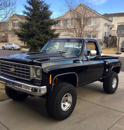 Black Square Body Chevy, Box Chevy, 87 Chevy Truck, Chevy 4x4, Lifted Chevy, C10 Chevy Truck, Lifted Chevy Trucks, Custom Chevy Trucks, Chevy Pickup Trucks