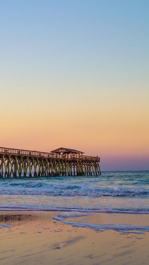 Myrtle Beach Wallpaper, South Carolina Vacation Myrtle Beach, Myrtle Beach Sunset, Myrtle Beach Aesthetic, Pier Wallpaper, Myrtle Beach Attractions, Myrtle Beach Photography, Cheapest Places To Travel, September Travel