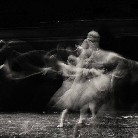 Fluidity Aesthetic, Fae Dancing, Dancing Alone, Dance In Darkness, Popping Dance, Dance Illustration, Cinematic Dance Photography, Dance Film Photography, Emotional Dance Photography