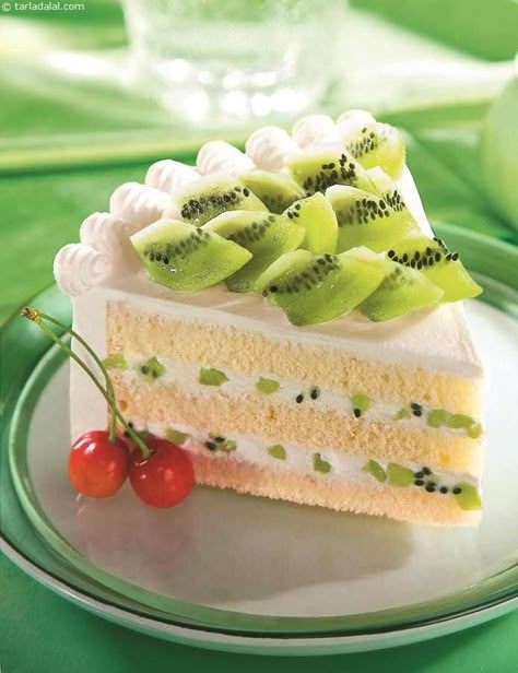 Kiwi Cake Recipe, Kiwi Cake Decoration, Kiwi Dessert Recipes, Kiwi Desserts, Cheesecake Birthday Cake, Kiwi Dessert, Kiwi Cake, Kiwi Recipes, Food Cookies