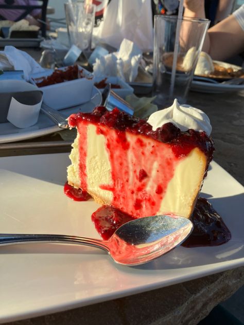 Raspberry Cheesecake Aesthetic, Cheesecake Astethic, Pretty Cheesecake, Cheesecake Pictures, Hayden Core, Hayden Jones, Aesthetic Cheesecake, Jenna Core, Cheesecake Aesthetic