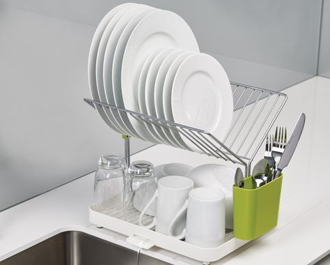 With draining space at a premium in most kitchens, this 2 tier dish drainer is designed to make the most of the sink area space you do have. Hanging Dish Rack, Farmhouse Dinnerware, Dish Organizer, Organiser Cucina, Draining Board, Kabinet Dapur, Kitchen Sink Storage, Sink Dish Rack, Dish Drying Rack