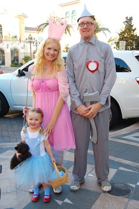 DIY Halloween costumes from my past - Dorothy, Glinda, & the Tin Man from The Wizard of Oz Dorothy Family Costume, Wizard Of Oz Costumes Diy Tin Man, Diy Tinman Costume For Men, Diy Tin Man Costume For Men, Tin Man Costume Diy Men, Tinman Costume Diy, Milo Costume, Diy Tin Man, Diy Tin Man Costume