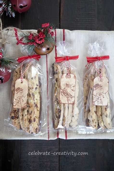 Recipe for Biscotti Biscotti Gift Ideas Christmas, How To Wrap Biscotti Packaging Ideas, Biscotti Christmas Gift, Biscotti Gift Packaging, Biscotti Packaging Ideas, Biscotti Packaging, Cranberry Biscotti Recipe, Holiday Biscotti, Christmas Biscotti