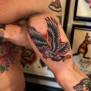 Traditional Tattoos Men, American Traditional Tattoos Men, Traditional Tattoo Animals, Traditional Tattoo Man, Traditional Eagle, Traditional Eagle Tattoo, Traditional Tattoo Inspiration, Traditional Tattoo Flowers, American Traditional Tattoos