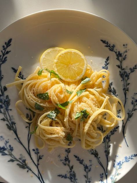 Lemon Pasta, Food Is Fuel, Food Obsession, Pretty Food, Food Cravings, I Love Food, Aesthetic Food, Food Inspiration, Love Food