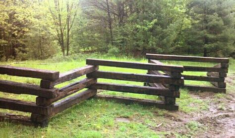 Railroad tie fence Railroad Ties Driveway Entrance, Railroad Tie Fence Ideas, Railroad Ties Fence, Railroad Ties Fence Ideas, Rail Road Ties Ideas, Rail Road Tie Fence, Railroad Tie Fence Post, Railroad Tie Fence, Railroad Ties Ideas