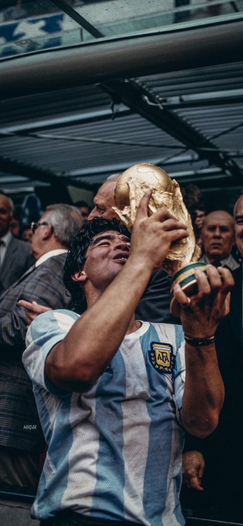 Maradona World Cup Wallpaper, Diego Maradona Wallpapers, Maradona World Cup, Football Icon, Screen Wallpaper, Lock Screen, Fifa, World Cup, Naruto