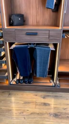 Modern Wooden Cupboard Design, Wooden Cupboard Design, Almirah Designs, Wardrobe Interior, Walking Closet, Wooden Cupboard, Closet Design Layout, Modern Cupboard Design, Luxury Closets Design