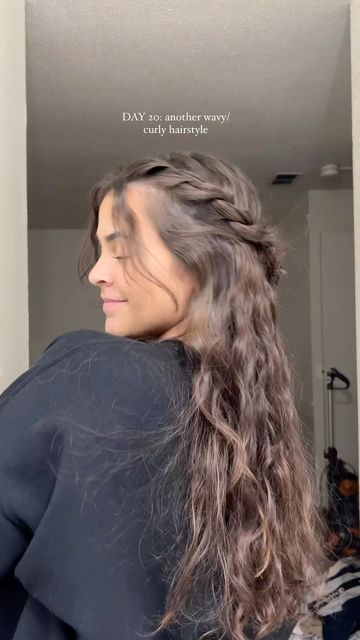 Camilla M Orellana on Instagram Twists Into A Bun, Goddess Hairstyle, Twist Bun, Simple Hairstyles, Natural Hair Tutorials, Bun Tutorial, Goddess Hairstyles, Hairstyle Tutorial, Braid Tutorial