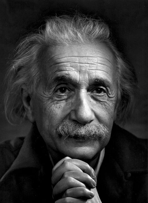 photos by Yousuf Karsh Albert Einstein Photo, Yousuf Karsh, Old Man Portrait, Famous Portraits, 얼굴 드로잉, Old Faces, Photographie Portrait Inspiration, Black And White Photograph, Gambar Figur