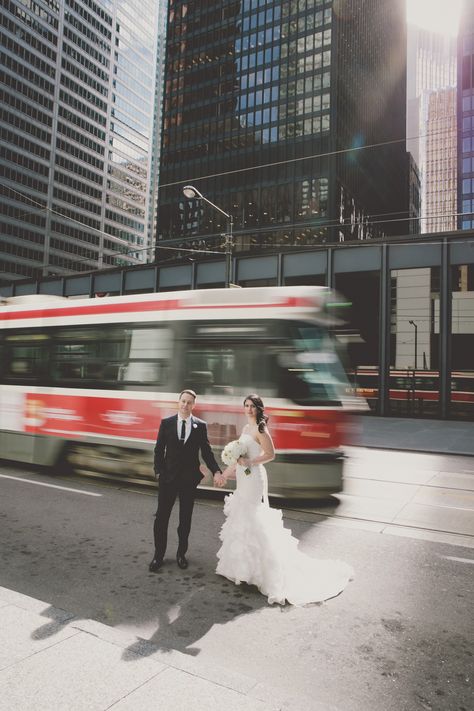 Downtown Toronto Wedding Photos, Downtown Toronto Engagement Photos, Toronto Wedding Photography, Toronto Photoshoot, Ac Photo, Photography Checklist, Mood Wedding, Wedding Dress Photoshoot, Wedding Toronto