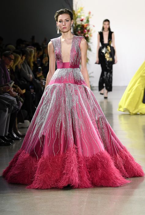 How Bibhu Mohapatra Designs Fashion With A Juxtaposition That Compliments Modern Lifestyle Bibhu Mohapatra, Fashion World, Modern Lifestyle, The Fashion, Fashion Designer, Ball Gowns, Formal Dresses Long, Fashion Show, Formal Dresses