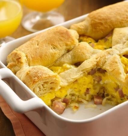 Country Breakfast Pot Pie Breakfast Pot Pie Casserole, Crescent Roll Breakfast Pie, Breakfast Pot Pie Recipe, Pillsbury Crescent Roll Breakfast Pie, Breakfast Pizza Crescent Roll Pillsbury, Breakfast Pot Pie, Brunch Sliders, Classic Chicken Pot Pie Pillsbury, Cheesy Southwest Egg Bake Pillsbury