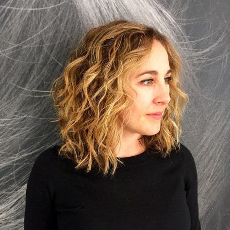 Blonde naturally curly hair on a lob Curly Lob Haircut, Curly Lob, Wavy Lob, Curly Hair Photos, Blonde Curly Hair, Lob Hairstyle, Lob Haircut, Haircuts For Curly Hair, Permed Hairstyles