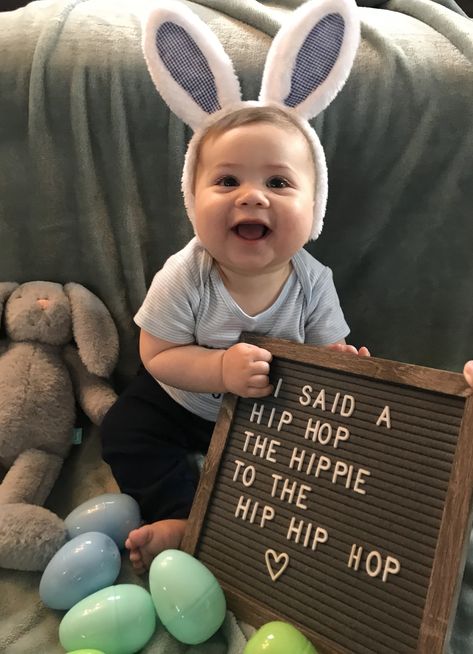 Monthly Milestone Pictures Letter Board, 11 Month Letter Board Ideas, 6 Month Milestone Board, Easter Crafts For 6 Month Old, 12 Month Old Letter Board Ideas, Letter Board Photoshoot, Baby Milestones Monthly Picture Ideas Letter Board, Easter Baby Photoshoot Boy, 3 Month Old Letter Board Ideas