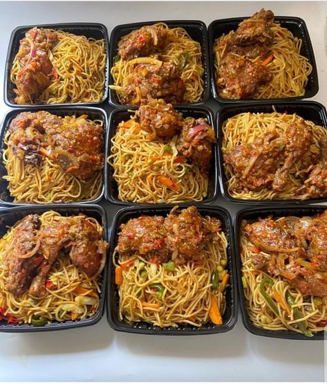 Comfort Food Healthy, Food Healthy Recipes, Dinner Rice, Cooking Soul Food, Yummy Noodles, Nigeria Food, African Recipes Nigerian Food, Thai Noodles, Egg Pasta