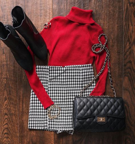 PRICELESS on Instagram: “RESTOCKED ❤️ search the Signature Deep Red Ribbed Turtleneck & Thelma Black Purse @shoppriceless ✨” Red Turtle Neck Outfit, Red Bodysuit Outfit, Red Turtleneck Outfit, Red Purse Outfit, Houndstooth Outfit, Coming Soon Sign, Brown Bodysuit, Houndstooth Fabric, Turtleneck Outfit