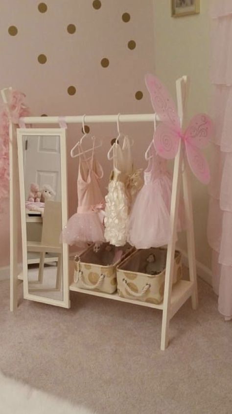 I’m totally making a dress-up corner that looks like this for my grandkids!! Except there will be a cowboy suit, Superman cape and Lone Ranger mask beside the tutus. Dress Up Corner, Dress Up Area, Dress Up Wardrobe, Dress Up Stations, Toddler Dress Up, Dress Up Closet, Dress Up Storage, Bed Bunk, Children Bed