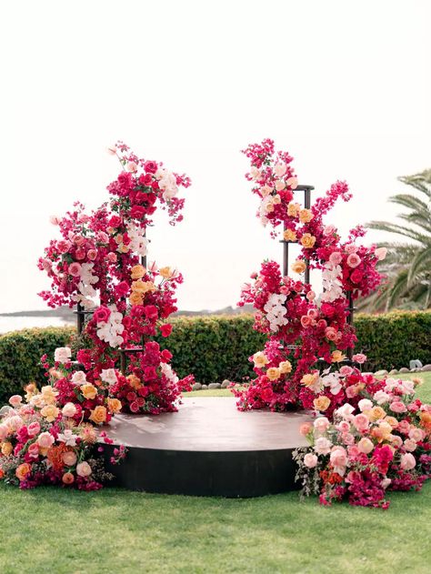 Rustic Wedding Decorations, 2025 Wedding, Sunset Wedding, Best Wedding Planner, Ceremony Arch, Ceremony Flowers, Floral Arch, Ceremony Backdrop, Dec 7