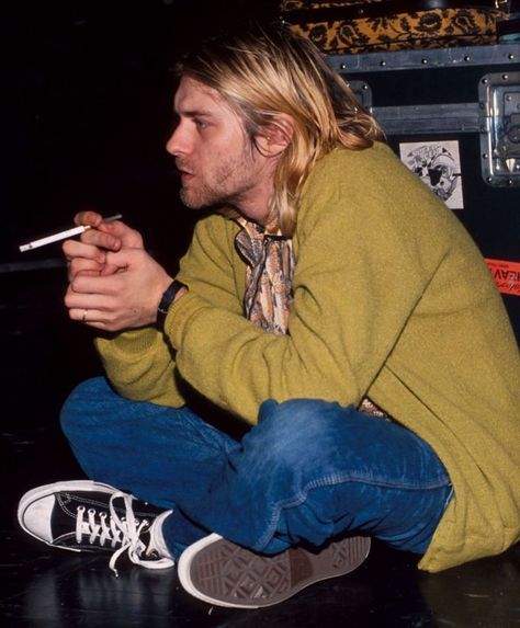 Kurt Cobain Outfit, Foo Fighters Dave Grohl, Foo Fighters Dave, Donald Cobain, Nirvana Kurt Cobain, Nirvana Kurt, Donnie Darko, Dave Grohl, Foo Fighters