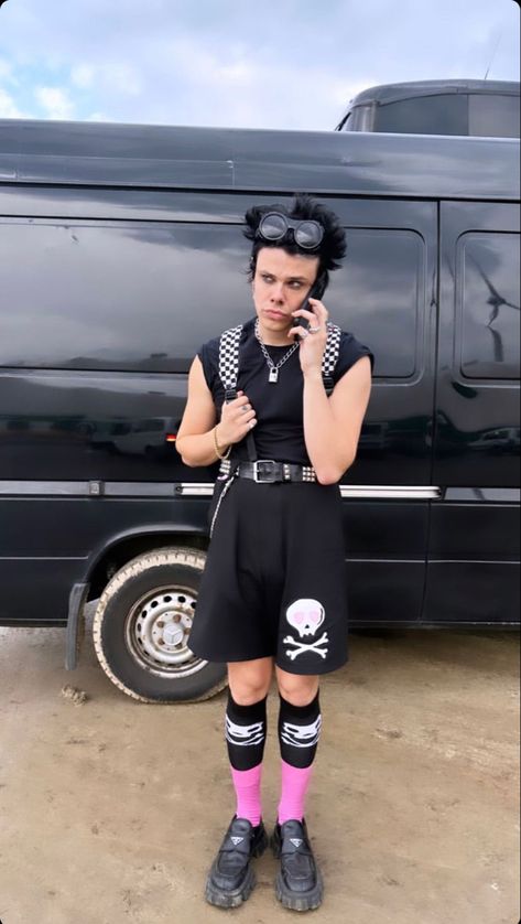 YUNGBLUD Emo Goth Outfits, Sam And Colby Fanfiction, Emo Princess, Punk Men, Punk Culture, Dominic Harrison, Sam And Colby, Goth Outfits, Aesthetic Outfits