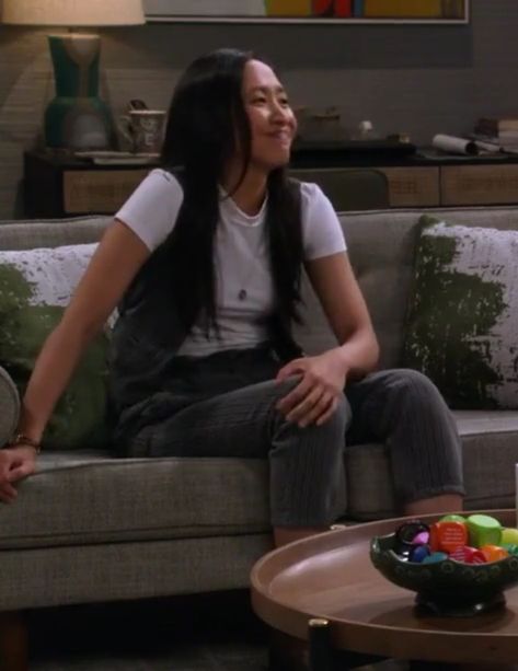 How i met your father - ellen, alphabet mafia, queer, lesbian fashion, vest, overalls, jumpsuits, suspenders, suits. Goals 2023, Fashion Vest, Lesbian Fashion, Style Goals, I Meet You, Suspenders, Meet You, Alphabet, Overalls