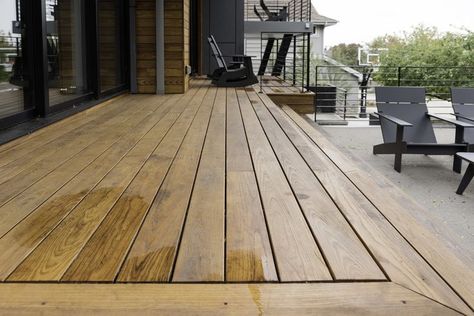 Ash 190 Decking / Arbor Wood is an eco-conscious alternative to composite, chemical-treated or exotic hardwood decking. Thermally Modified Wood is less prone to water absorption, expansion/contraction, rot and decay. Connect with us at Arbor Wood Co to find out how you can make your dream deck goals a reality! Decking Fence, Stainless Steel Cable Railing, Wood Decking, Hardwood Decking, Wood Ash, Decking Material, Deck Boards, Wood Siding, Deck Railings