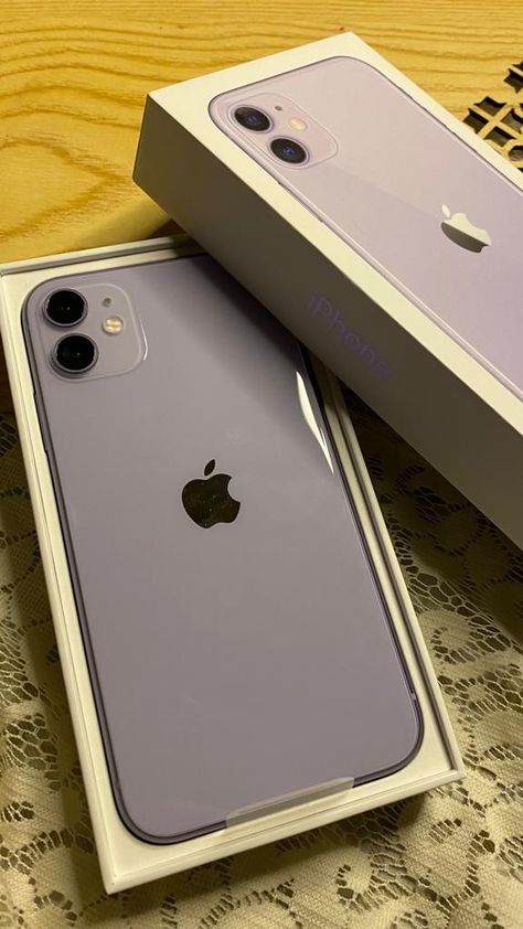 This is such a pretty color 💜 Iphone 11 Purple Aesthetic, Iphone 11 Lavender, Iphone Lavender, Lavender Iphone, Galaxy Flip, Iphone 11 Colors, Iphone Gifts, Purple Cases, Lavender Aesthetic