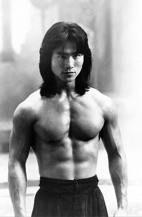 Robin Shou Robin Shou, Bruce Lee Body, Shaolin Monks, Liu Kang, Dark House, Dc Legends Of Tomorrow, Hot Damn, Dwayne The Rock, Martial Artists