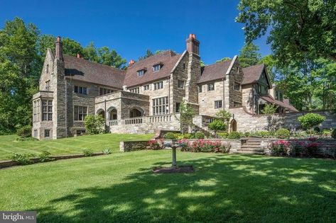 Funny House, Luxury Appliances, Wood Staircase, Leaded Glass Windows, Old Houses For Sale, Mansions For Sale, Row House, Stone House, Highland Park