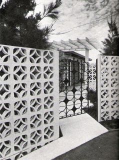 1971 How to Build Mid Century Modern Fences Gates Modernist Eames Era Designs on PopScreen Mid Century Modern Fence, Mid Century Modern Landscape, Modern Fences, Decorative Concrete Blocks, Breeze Block Wall, Mid Century Exterior, Breeze Blocks, Front Yard Fence, Modern Landscape Design