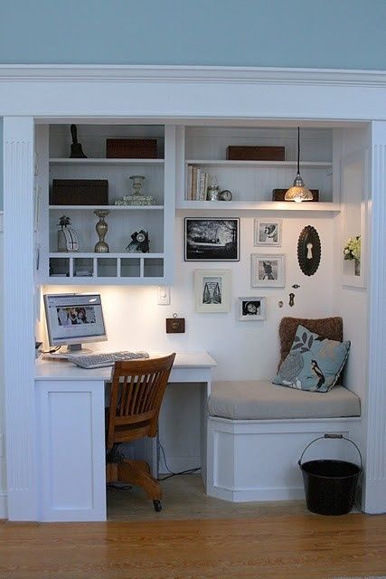 Computer Nook, Decor Fireplace, Office Nook, Small Home Office, Built In Desk, A Desk, Reading Nook, Design Case, Creative Home