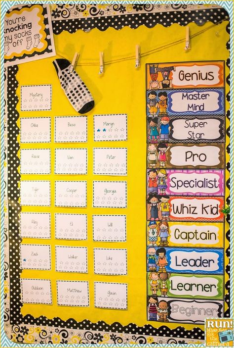 Super Improver Wall (Whole Brain Teaching) for Behavior Management--LOVE! Focus on all types of IMPROVEMENTS rather than negative behaviors! Whole Brain Teaching Super Improver Wall, Super Improvers Wall, Library Management, Brain Learning, Classroom Culture, Whole Brain Teaching, Classroom Behavior Management, Organization And Management, Teaching First Grade