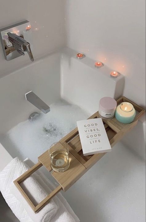 Bath Aesthetic, Healthy Girl, Healthy Lifestyle Inspiration, Bath Tub, Night Routine, Mind Body Soul, Bath Caddy, My New Room, New Room