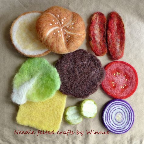 Needle Felted Play Food, Needle Felted Vegetables, Needle Felting Food, Felted Food, Felt Food Diy, Felt Food Patterns, Diy Tricot, Felt Fruit, Needle Felting Tutorial