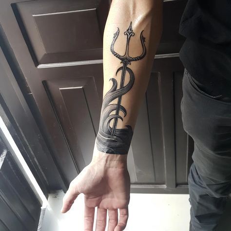 Poseidon Trident Tattoo, Nerd Tattoos, Trident Tattoo, Poseidon Trident, Poseidon Tattoo, Catrina Tattoo, Nerd Tattoo, Greek Mythology Tattoos, Tattoo Inspiration Men