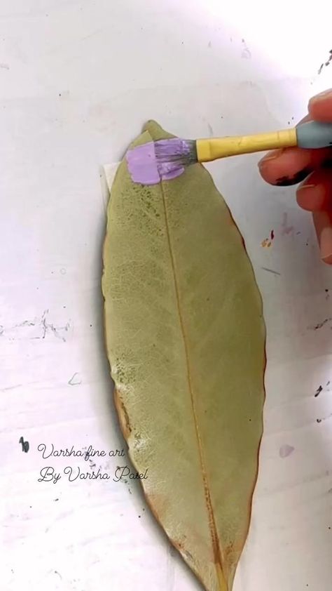 Painting Magnolia, Magnolia Leaf, Magnolia Leaves, How To Paint, Diy Painting, Magnolia, Crafts For Kids, Audio, Paint