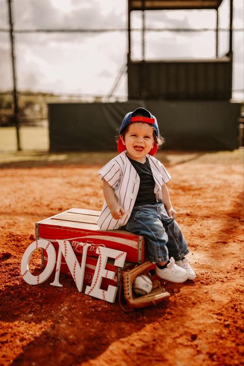 1st Birthday Baseball Theme Photo Shoot, Baseball One Year Pictures, Baseball Themed First Birthday Pictures, 1st Birthday Baseball Photoshoot, One Year Baseball Photoshoot, Rookie Year First Birthday Photoshoot, Baseball One Year Old Photoshoot, Rookie Of The Year Photo Shoot, Rookie Year Photoshoot